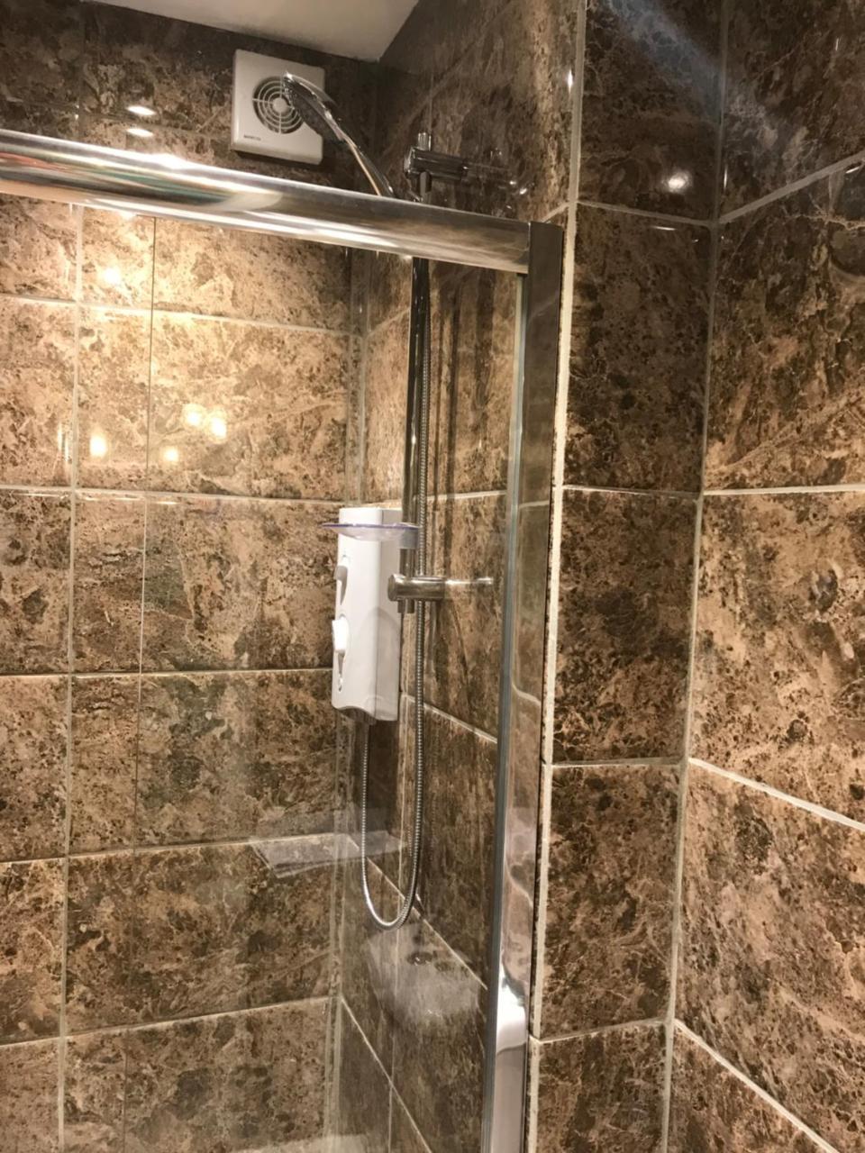 באת' Central City Pad One Bedroom Plus Double Sofabed מראה חיצוני תמונה